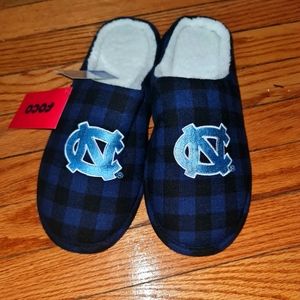 Men's North Carolina Tar Heels Slippers M
